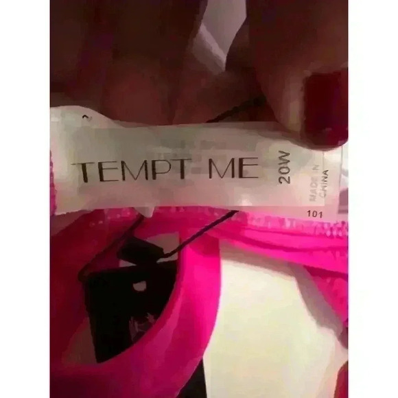 Thick Band Push Up Halter Padded Bikini Swimsuit Top Hot Pink NWT Size 20W - Picture 9 of 9